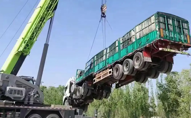 神农架林区道路脱困救援案例