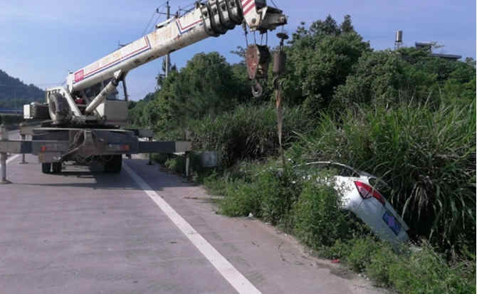 神农架林区重载吊车救援